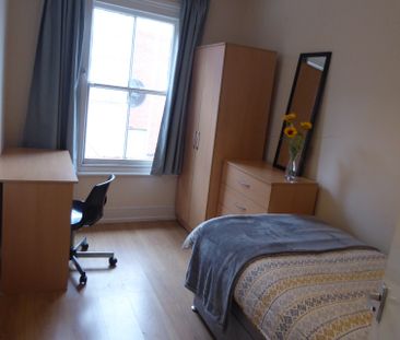 Lovely cosy single room in professional house share - Photo 4