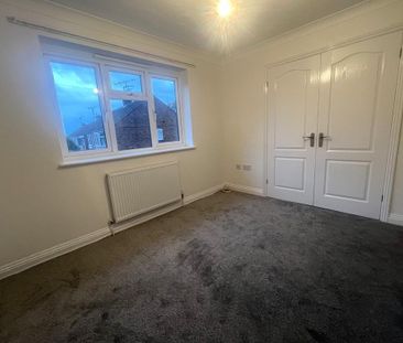 3 bedroom detached house to rent - Photo 3