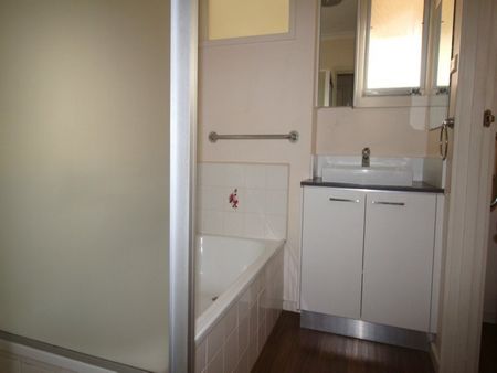 Unit In the Heart of Mentone - Photo 2