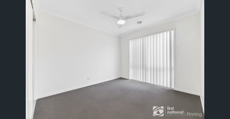 Family Home in Cascades – Convenient Location Opposite Scenic Wetlands - Photo 5