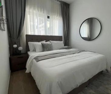 Fully furnished | Near Metro | Ready to MOVE IN - Photo 4