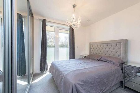 Trobridge Parade, Edgware, NW9 - Photo 2