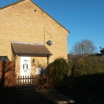 GERMANDER PLACE, CONNIBURROW, MK14 - Photo 3