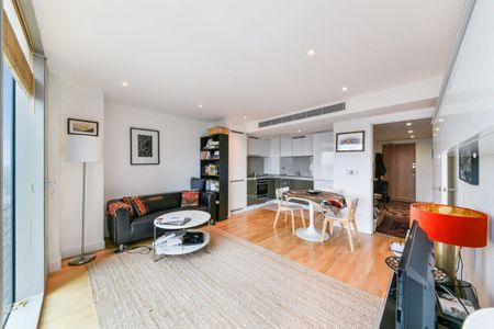 Apartment to let in Landmark Tower, E14 - Photo 5