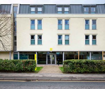 Large Standard Double Ensuite - Photo 4