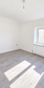 2 bedroom property to rent - Photo 4