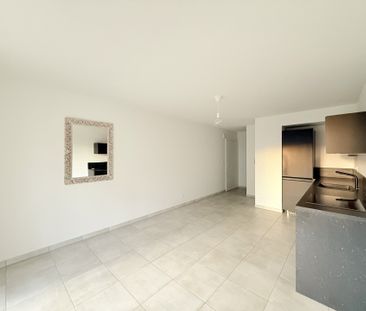 Location Appartement 2 pièces 46m² MITTELHAUSBERGEN 67206 - Photo 3