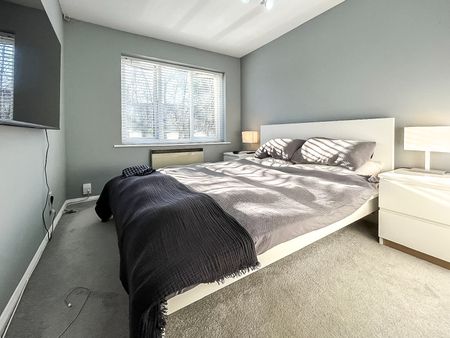 The Meadows, CM21, Sawbridgeworth - Photo 2