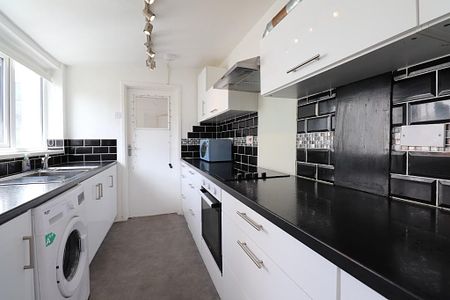 4 bedroom house share for rent in Reservoir Road, Birmingham, B16 - Photo 4