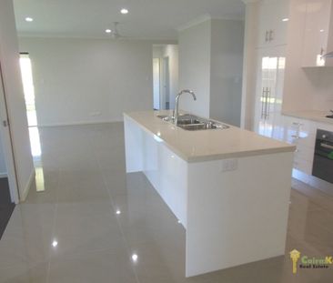 Huge Family Home in a Great Location! - Photo 5