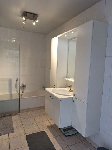 Gunstig gelegen gelijkvloers appartement - Foto 2