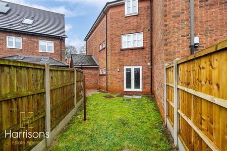 Pear Tree Court, Aspull, Wigan - Photo 2