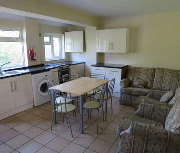 6 bedroom house to rent - Photo 1