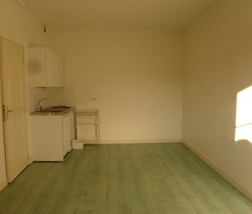 Location Appartement 1 pièce 18m² NANTES 44000 - Photo 4