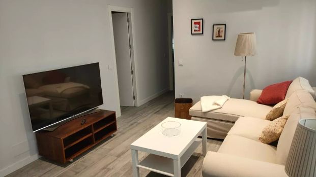 2-bedroom apartment for rent in Hispanoamérica, bills included - Foto 1