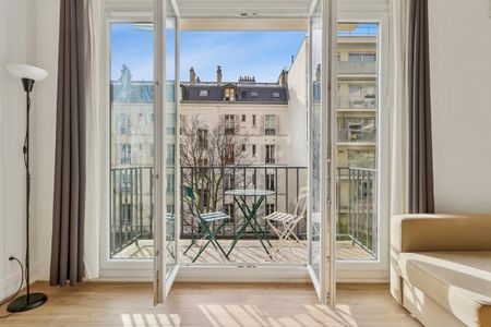 Location Appartement 2 pièces Meublé 60m² PARIS 15ème - Photo 5