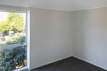 2/107 Holly Road, Merivale - Photo 3