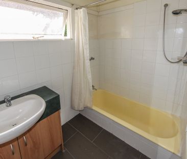 Ideal Glen Iris Family Home! - Photo 4