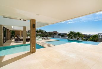 Luxury Villa for rent in Benahavís, Andalusia