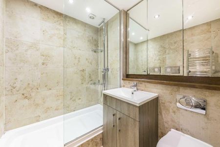 3 bedroom flat to rent - Photo 5