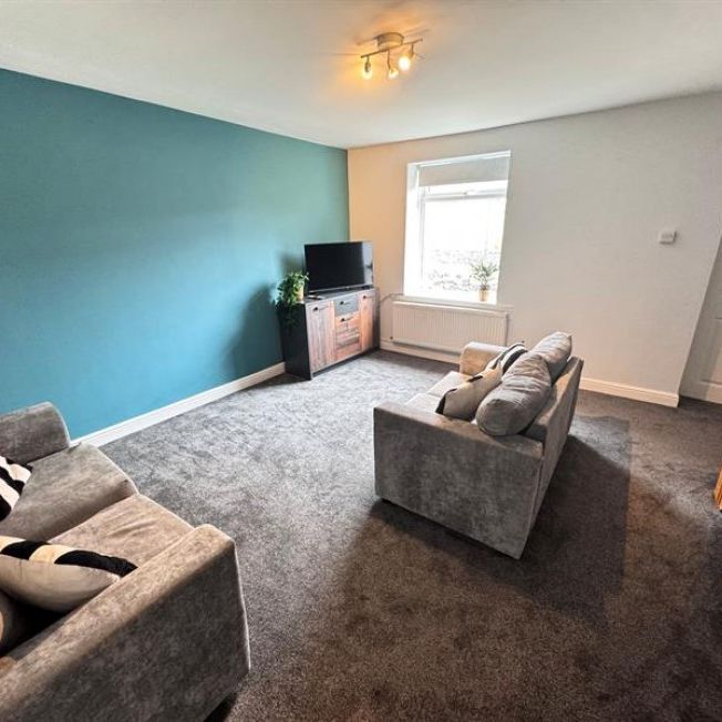 3 Bedroom Terraced To Let - Photo 1