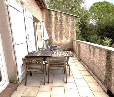 Location Appartement 4 pièces 91 m2 à Aubagne - Photo 3