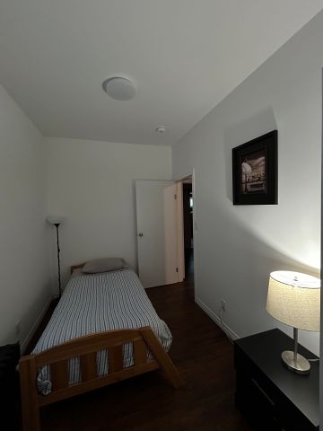 For Lease - 241 Jarvis Street, Fort Erie, Ontario - Photo 4