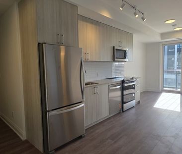 For Lease - 3250 Carding Mill Trail Unit# 311, Oakville, Ontario - Photo 2