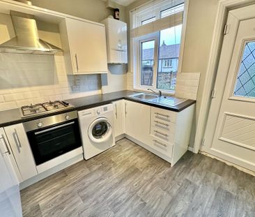 2 bedroom end of terrace house to rent - Photo 5