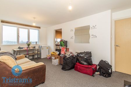 1 bed Apartment for Rent - Photo 2