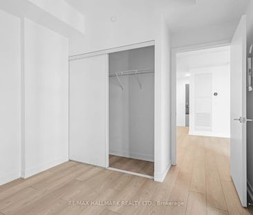 1007 The Queensway #723 - Photo 4