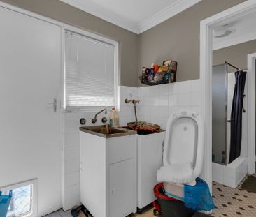 Cosy 2-Bedroom Home in Prime Gosnells Location - Photo 3