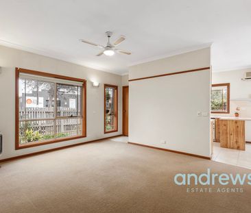 Freestanding Townhouse in Prime South Geelong Location - Photo 3