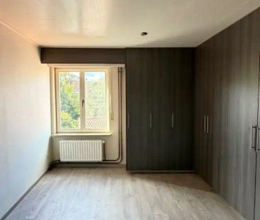 Instapklare trapgevelwoning met zonnig terrastuintje en grote bergi... - Foto 3