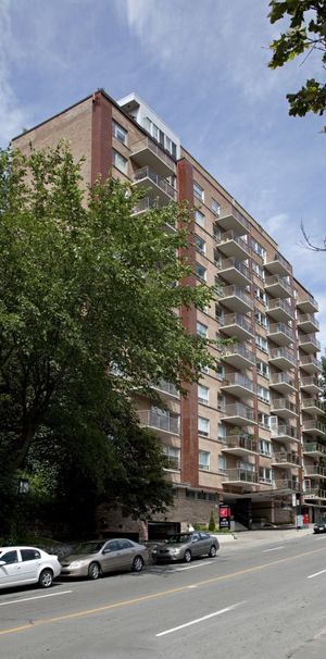 1745 Cedar Avenue - Cedar Plaza - 2 Bedrooms - 1745 Avenue Cedar, Montréal - Photo 2