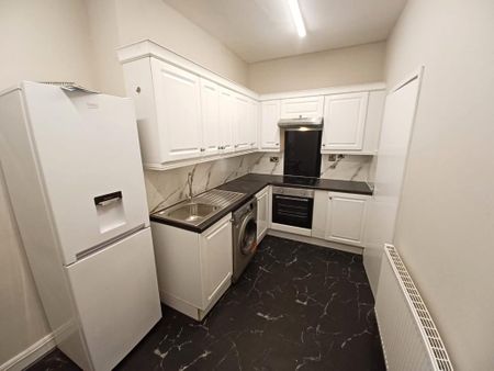 2 bedroom flat to rent - Photo 3