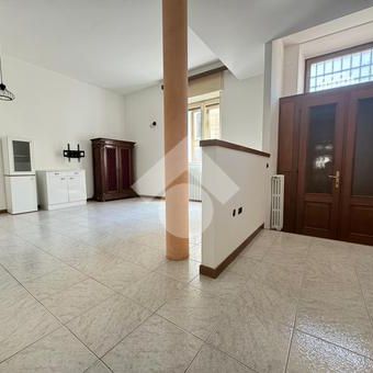 Trilocale in affitto - Photo 2
