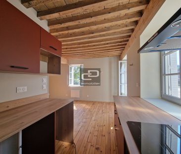 Location Appartement 2 pièces 42m² COUZON AU MONT D OR 69270 - Photo 2