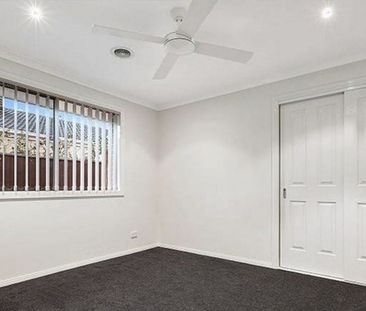 GARAGE NOT INCLUDED - Spacious Family Home - Photo 6