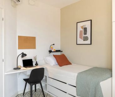 Carrer de Còrsega, Barcelona, Catalonia 08036 - Photo 4