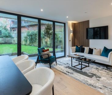 4 bedroom semi-detached house to rent - Photo 3