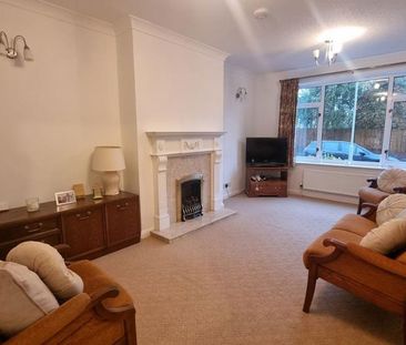 3 bedroom semi-detached house to rent - Photo 4