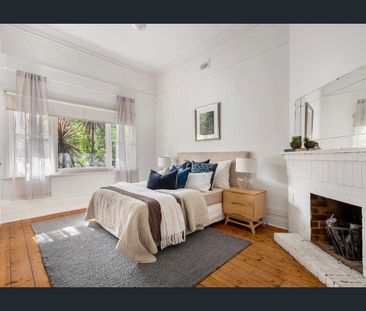 SPACIOUS 3/4 BEDROOM HOUSE IN GREAT LOCATION - Photo 4