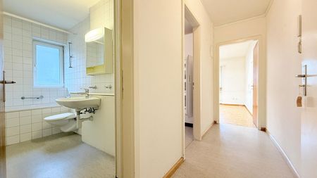 Gemütliche Wohnung in belebter Seitenstrasse - Photo 3