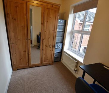 3 bedroom terraced house to rent - Photo 6