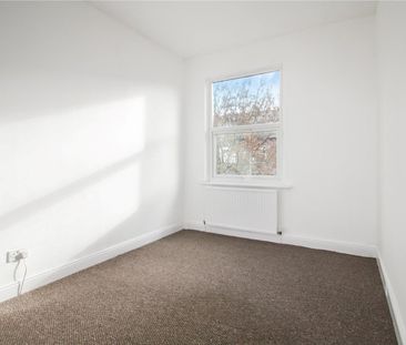 2 Bed Terraced House, Worthing Street, M14 - Photo 4