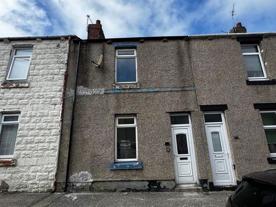 2 bedroom terraced house to rent - Photo 1