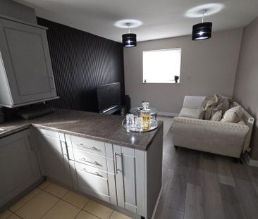 2 bedroom apartment to rent - Photo 2
