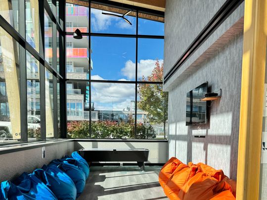 For Lease - 333 SUNSEEKER Avenue Unit# 256, Innisfil, Ontario - Photo 1