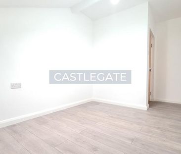 2 bedroom ground floor flat to rent - Photo 4